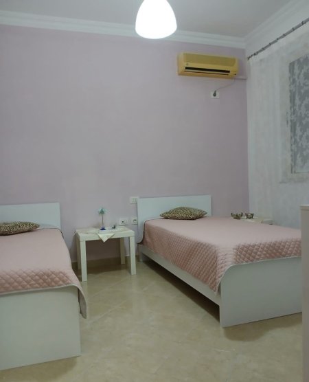 Tirane, jepet me qera apartament 2+1+Ballkon Kati 2, 87 m² 520 € (Fresk/Pasticeri Melisa)