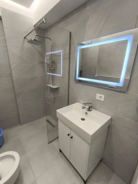 Tirane, shitet apartament 1+1 Kati 5, 64 m² 160.000 € 