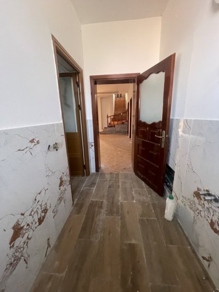 Kavaje, shitet Vile 3 Katshe , 480 m² 196.000 € (Rruga Abdurrahim Sedja)