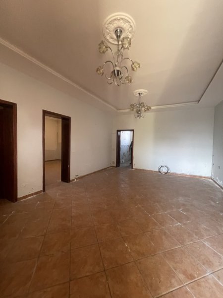 Kavaje, shitet Vile 3 Katshe , 480 m² 196.000 € (Rruga Abdurrahim Sedja)