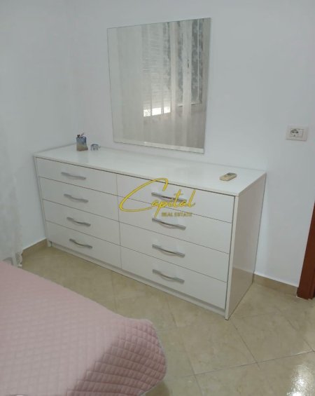 Tirane, jepet me qera apartament 2+1 Kati 2, 87 m² 520 € (FRESKU)