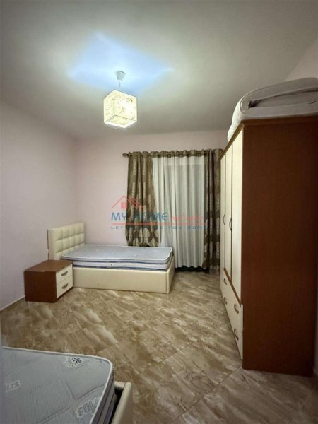 Tirane, jepet me qera apartament 2+1+Ballkon Kati 2, 108 m² 550 € (Rruga Teodor Keko)