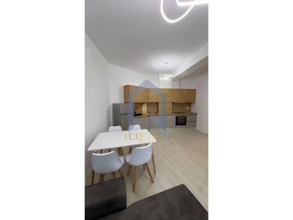 jepet me qera Kati 6, 570 € ASTIR 2+1