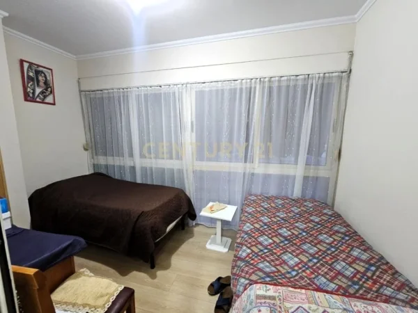 Tirane, jepet me qera apartament 2+1 Kati 4, 75 m² 750 € (don bosko)