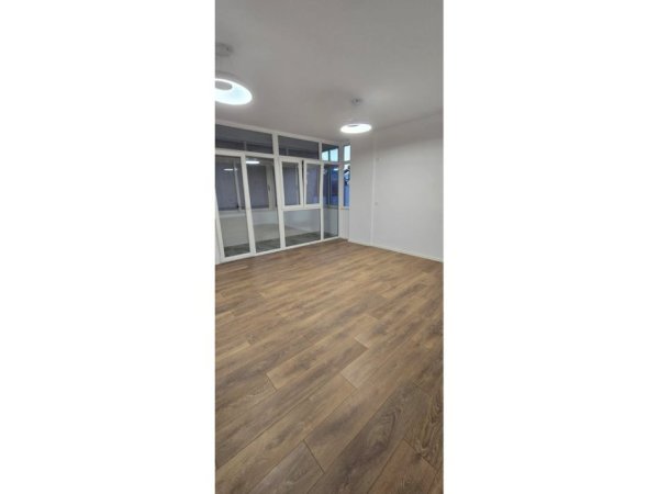 Tirane, shitet apartament 2+1 Kati 7, 93 m² 218.000 € (Rr. Haxhi Hysen Dalliu)