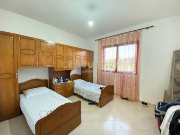 Durres, shitet Vile 1 Katshe , 830 m² 95.000 €