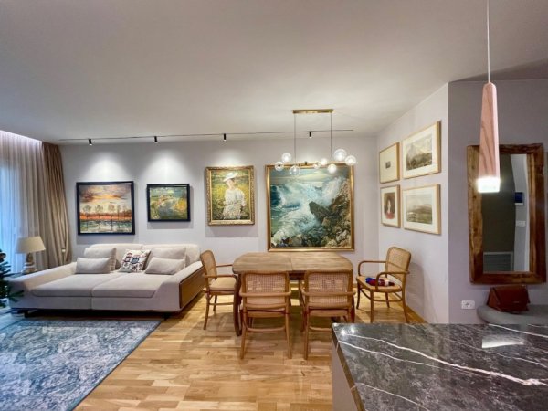 Tirane, jepet me qera apartament 2+1+Ballkon Kati 1, 120 m² 1.400 € (Rruga Hiqmet Buzi)