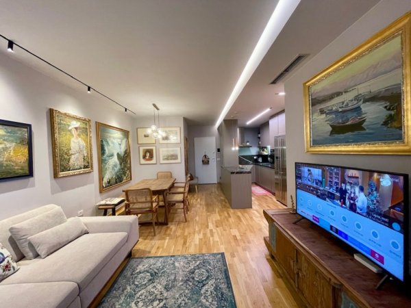 Tirane, jepet me qera apartament 2+1+Ballkon Kati 1, 120 m² 1.400 € (Rruga Hiqmet Buzi)