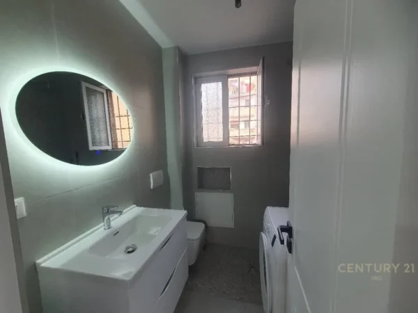 Shqiperi, jepet me qera apartament Kati 1, 72 m² 1.000 € (Mine Peza)