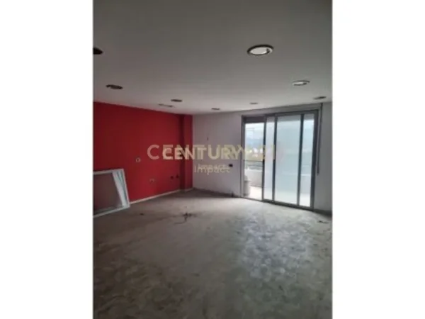 Tirane, shes apartament 3+1+Aneks+Ballkon Kati 1, 151 m² 216.000 € (Terminali i Autobusave Tirana Albania)