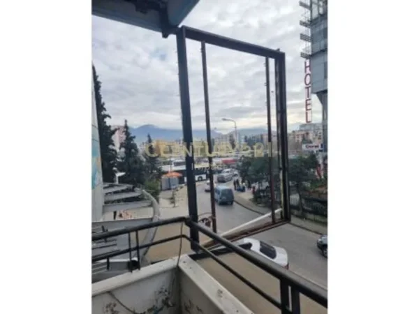 Tirane, shes zyre Kati 1, 151 m² 216.000 € (Terminali i Autobusave Tirana Albania)