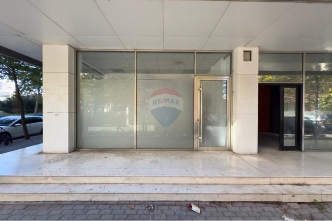 Tirane, shitet dyqan , 277 m² 795.900 € (Kompleksi Panorama, Tiranë(ID: 530181047-446)