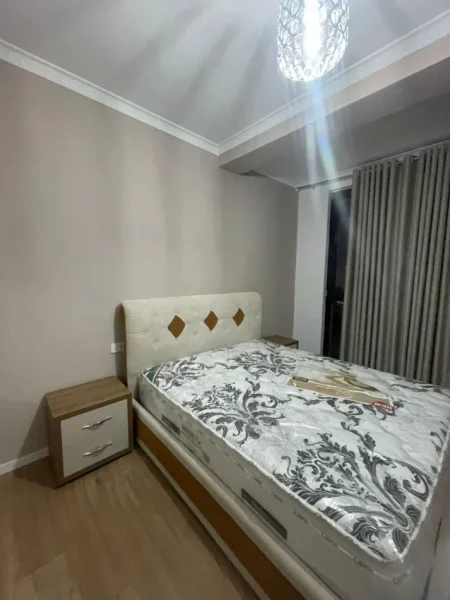 Tirane, jepet me qera apartament 2+1 , 110 m² (Rruga Mine Peza)