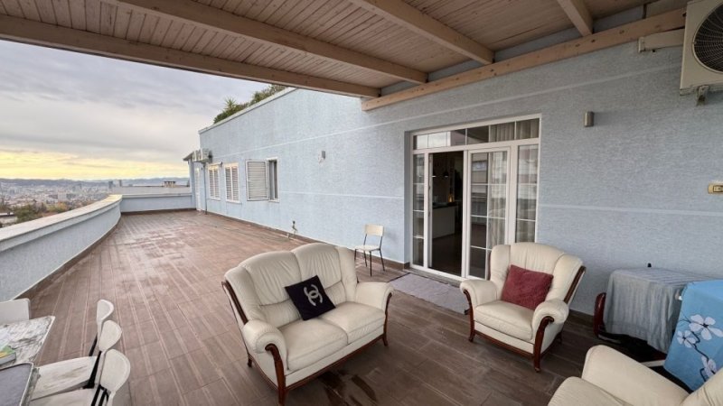 Tirane, jepet me qera apartament 2+1+Ballkon Kati 8, 230 m² 600 € (Fresk)