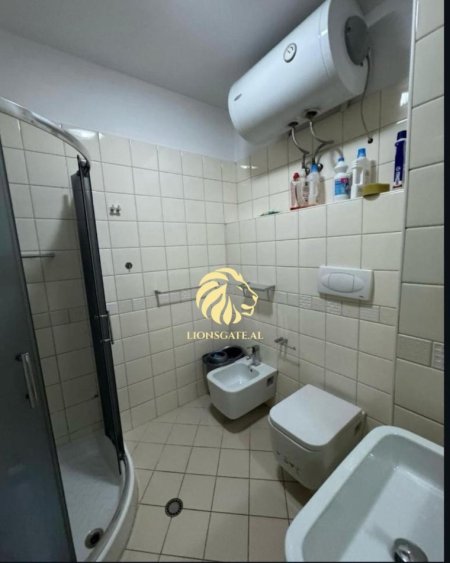 Tirane, jepet me qera apartament 2+1 , 78 m² 600 € (Harry Fultz)