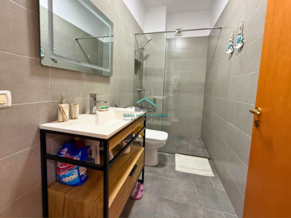 Vlore, shitet apartament 1+1 Kati 7, 50 m² 120.000 € (lungomare)