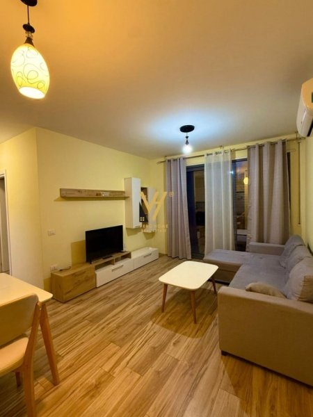 Tirane, jepet me qera apartament 2+1+Ballkon Kati 6, 96 m² 750 € (DON BOSKO)