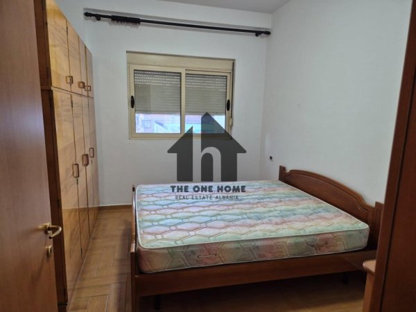 Tirane, jepet me qera apartament 2+1+Ballkon Kati 4, 100 m² 700 € (Myslym shyre)