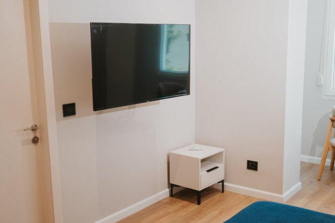 Tirane, jepet me qera garsonier Kati 3, 60 m² 