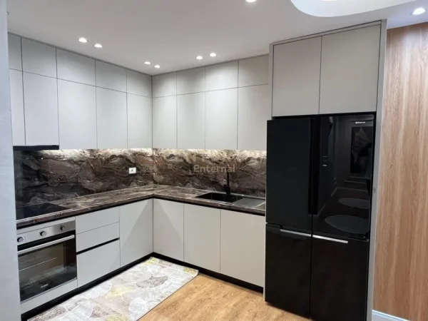 Shqiperi, shitet apartament 2+1+Ballkon Kati 2, 107 m² 173.000 € (Astir)