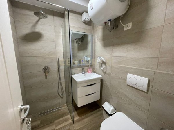 Tirane, jap me qera apartament 2+1 Kati 3, 94 m² 850 € (Myslym Shyri)