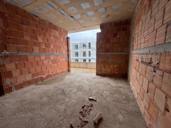 Tirane, shitet apartament 2+1 Kati 7, 79 m² 101.500 € (Univers City)