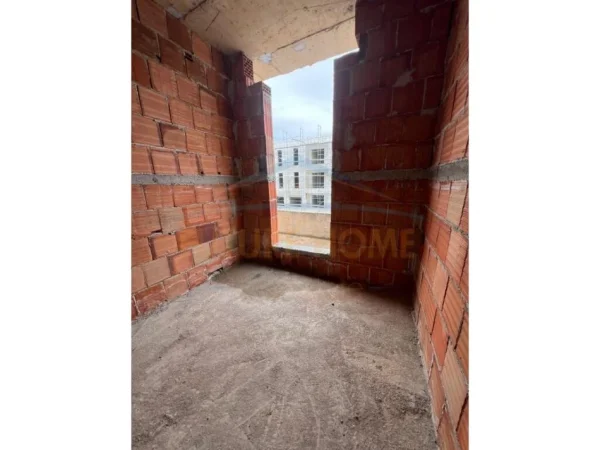 Tirane, shitet apartament 2+1 Kati 7, 79 m² 101.500 € (Univers City)