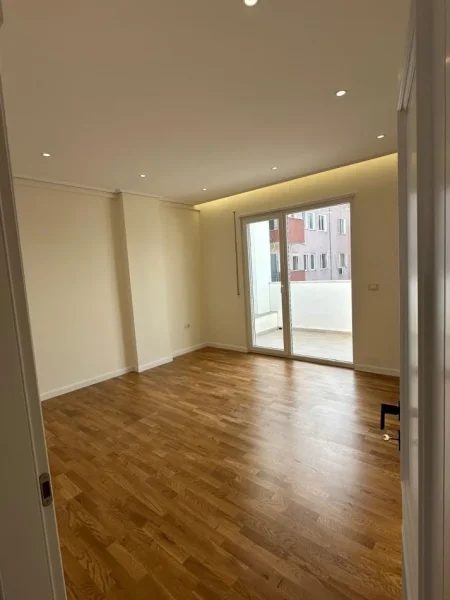 Tirane, shitet apartament 2+1+Ballkon Kati 5, 86 m² 140.000 € 