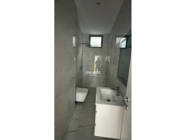 Tirane, shitet apartament 1+1+Ballkon Kati 10, 60 m² 93.000 € (Astir)