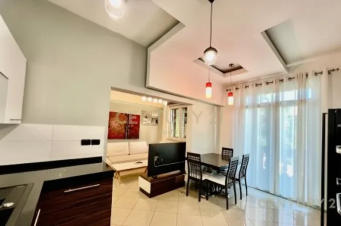 Tirane, jepet me qera apartament 2+1+Aneks+Ballkon Kati 3, 103 m² 800 € (Neom128435)