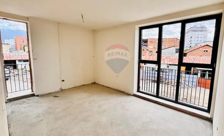 Tirane, shitet apartament 2+1 Kati 1, 104 m² 156.000 € (Rruga Siri Kodra)