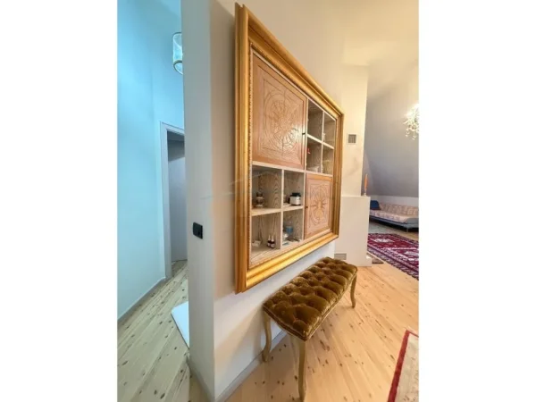 Tirane, shitet apartament 2+1 Kati 5, 320 m² 640.000 € (Komuna e Parisit)