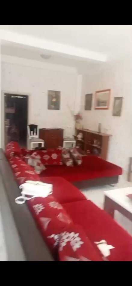 Tirane, jepet me qera apartament 1+1+Ballkon Kati 4, 70 m² 450 € (5 MAJI)