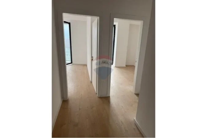 Tirane, jepet me qera zyre , 95 m² 1.000 € (Rruga Mine Peza)