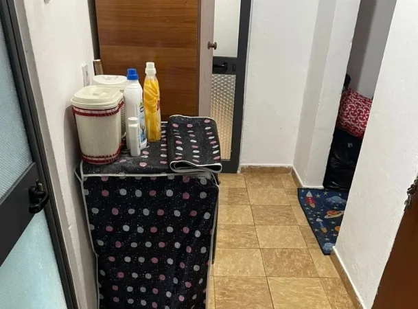 Tirane, shitet apartament 1+1+Ballkon Kati 5, 59 m² 75.000 € (Laprake)