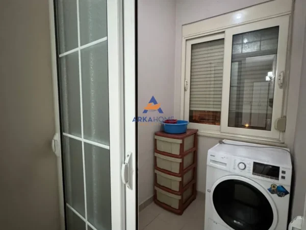Tirane, jepet me qera apartament 2+1 Kati 3, 96 m² 623 € (5 MAJI)