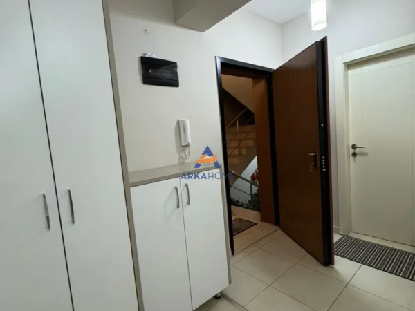 Tirane, jepet me qera apartament 2+1 Kati 3, 96 m² 623 € (5 MAJI)