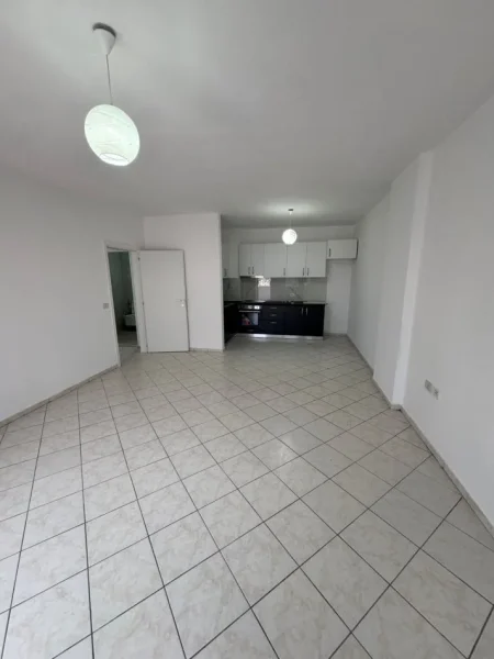 Tirane, jepet me qera apartament 2+1+Ballkon Kati 6, 88 m² 500 € (laprake)  UNA60719