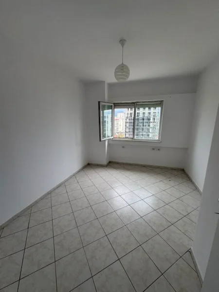 Tirane, jepet me qera apartament 2+1+Ballkon Kati 6, 88 m² 500 € (laprake)  UNA60719