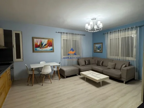 Tirane, jepet me qera apartament 2+1 Kati 3, 96 m² 623 € (5 MAJI)