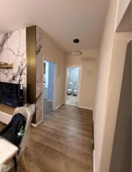 Tirane, jepet me qera apartament 1+1 Kati 8, 65 m² 700 € 