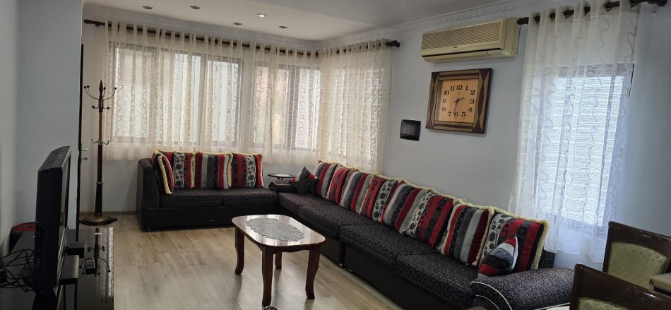 Tirane, jepet me qera apartament 2+1 Kati 3, 530 € 