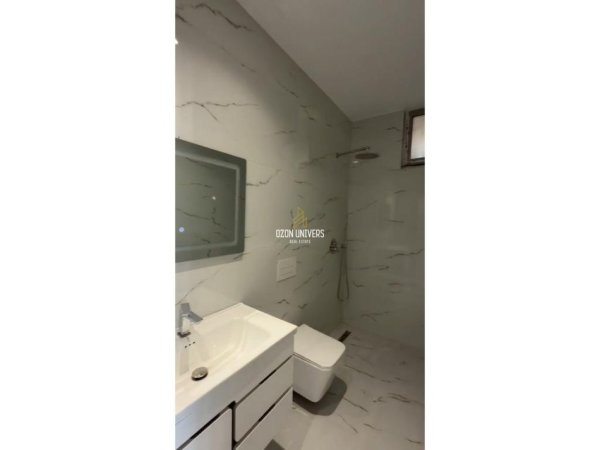 Tirane, shitet apartament 1+1+Ballkon Kati 10, 64 m² 95.000 € (Rruga Astrit Losha)