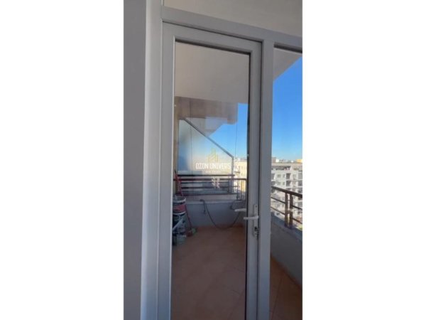 Tirane, shitet apartament 1+1+Ballkon Kati 10, 64 m² 95.000 € (Rruga Astrit Losha)