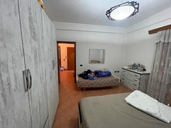 Tirane, shitet apartament 1+1 Kati 2, 107 m² 144.500 € (prane Universitetit "Marin Barleti" ,Selite)