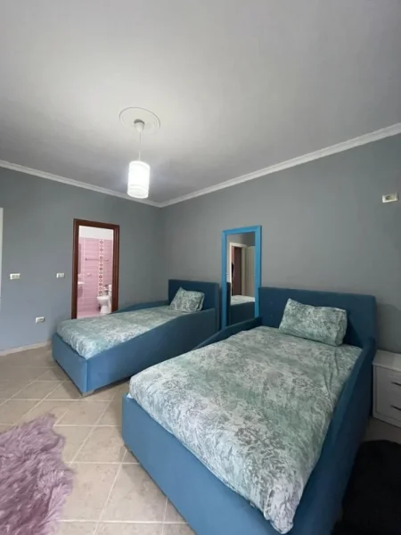Tirane, jepet me qera Vile 2 Katshe , 230 m² 800 € (Sauk i Vjeter)