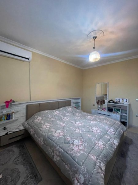 Tirane, jepet me qera Vile 2 Katshe , 230 m² 800 € (Sauk i Vjeter)