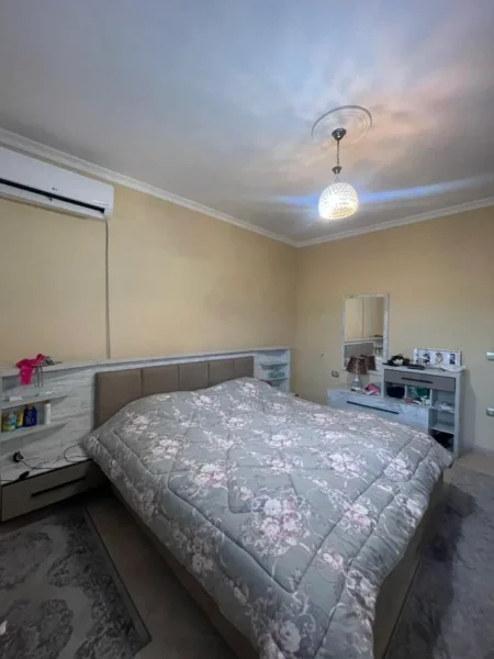 Tirane, jepet me qera Vile 2 Katshe , 230 m² 800 € (Sauk i Vjeter)