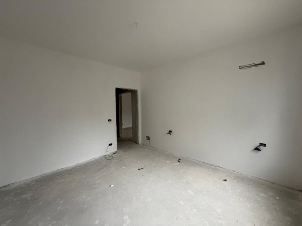 Tirane, shitet apartament 1+1 Kati 2, 69 m² 88390 € (QTU)