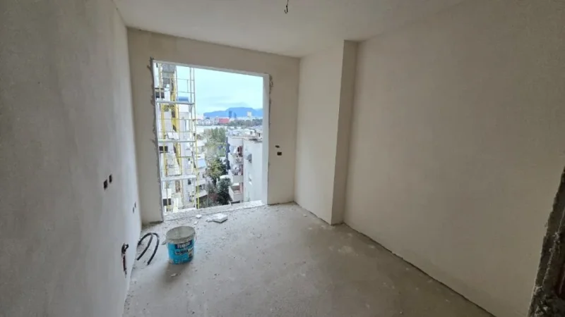 Tirane, shes apartament 2+1+Ballkon Kati 3, 118 m² 260.500 € (Liqeni i Thate)